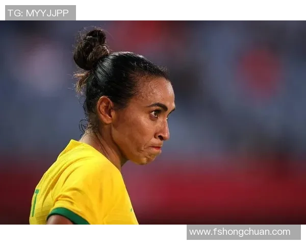 美国女足球星短发形象背后的故事与赛场表现解析